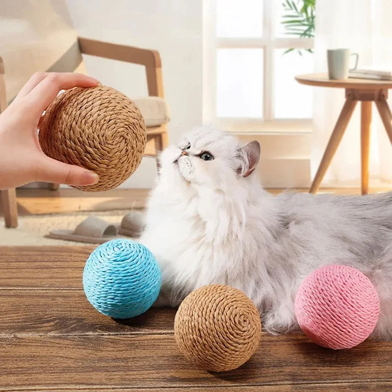 Interactive Sisal Cat Scratching Ball (10cm)